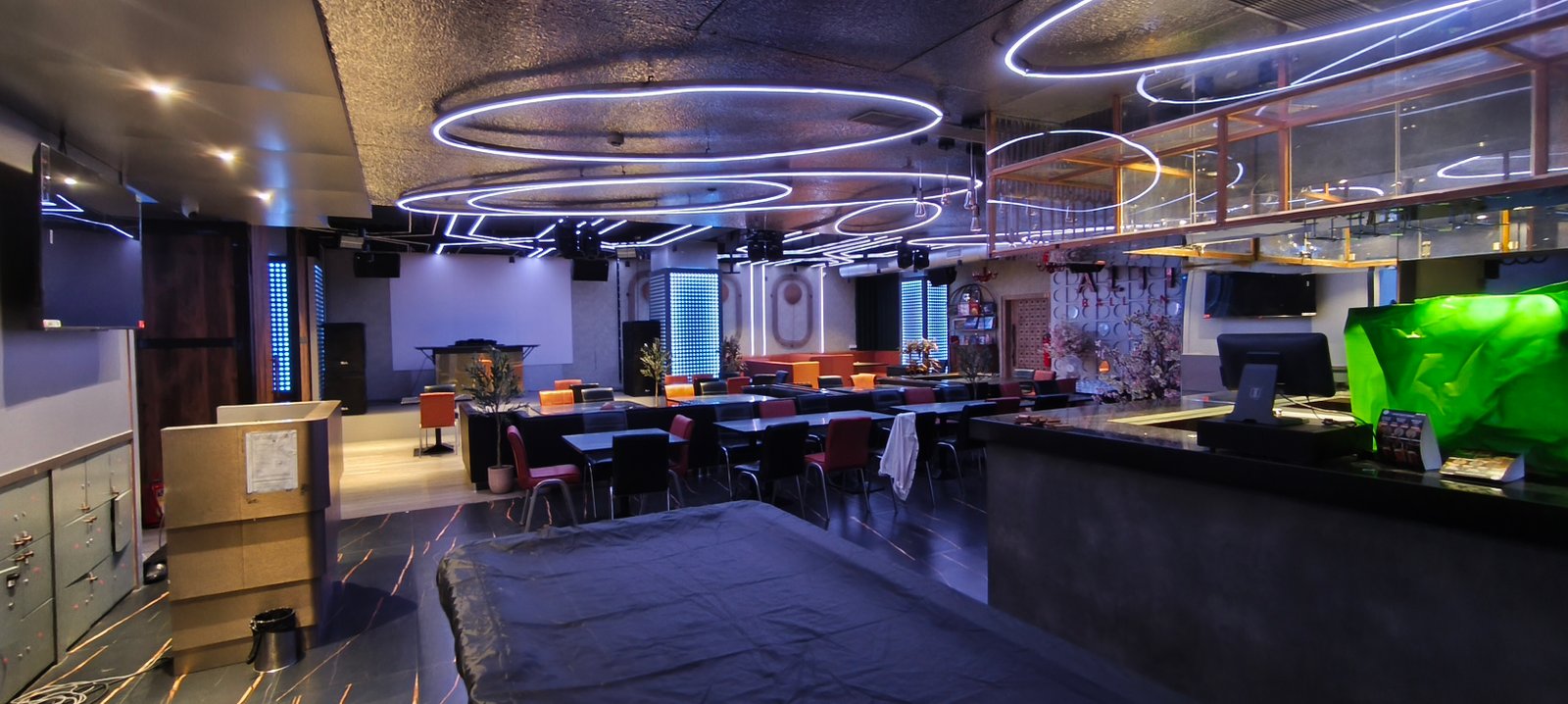 Gallery 10