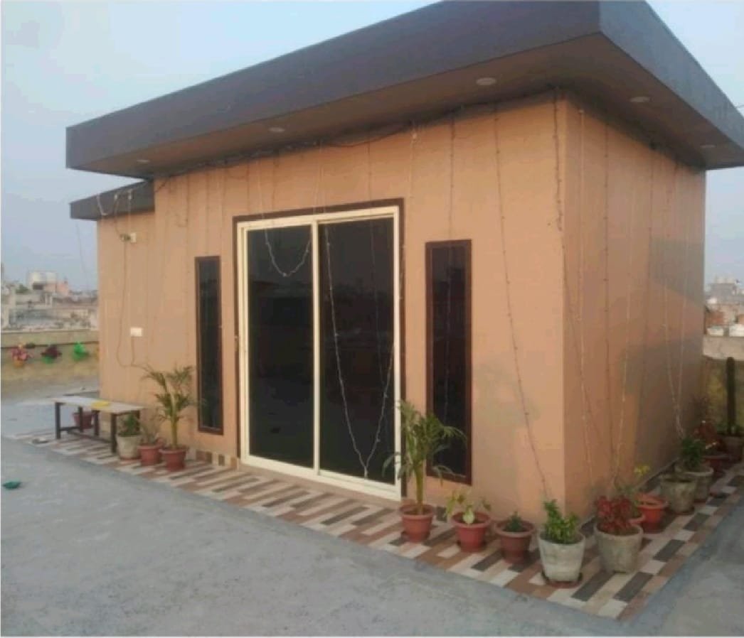 Gallery 16